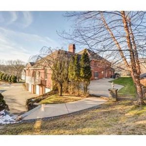 Expensive Houses North Andover: 46 Bear Hill Road.