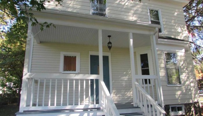 House Under 400k North Andover: 114 Beverly Street.